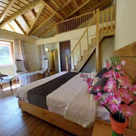 Anmol Paradise Hotel Mukteshwar Exterior photo